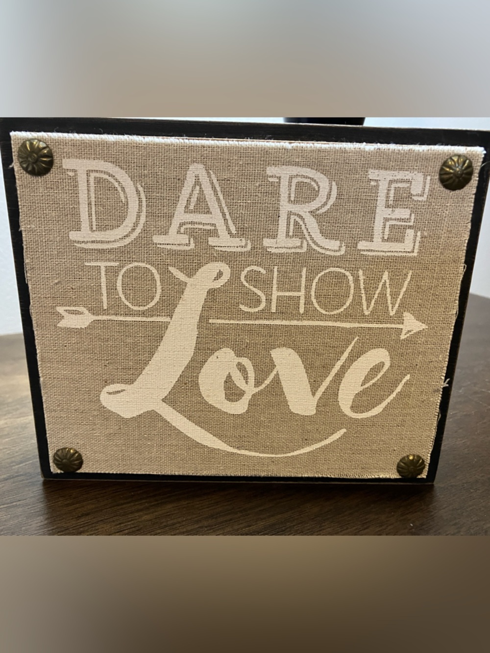 Unbranded Beige "Dare to Love" Wall Plaque